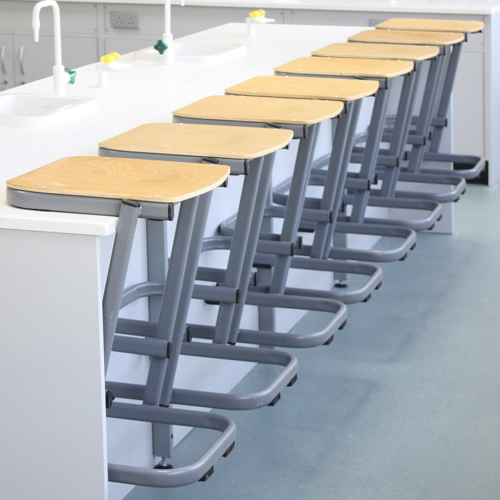 Form Cantilever Stool (1)